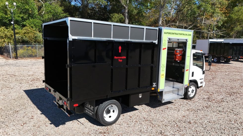 *NEW 2025 Isuzu Gas 1U404, Single Cab, Tree Chipper Truck *Ready for Immediate Delivery*