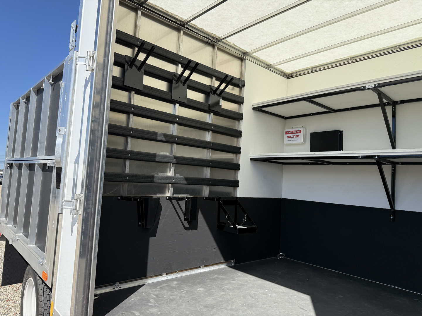 *NEW 2025 Isuzu, 1U404 Gas, Single Cab Aluminum Composite Super Contractor Truck *Under Construction*