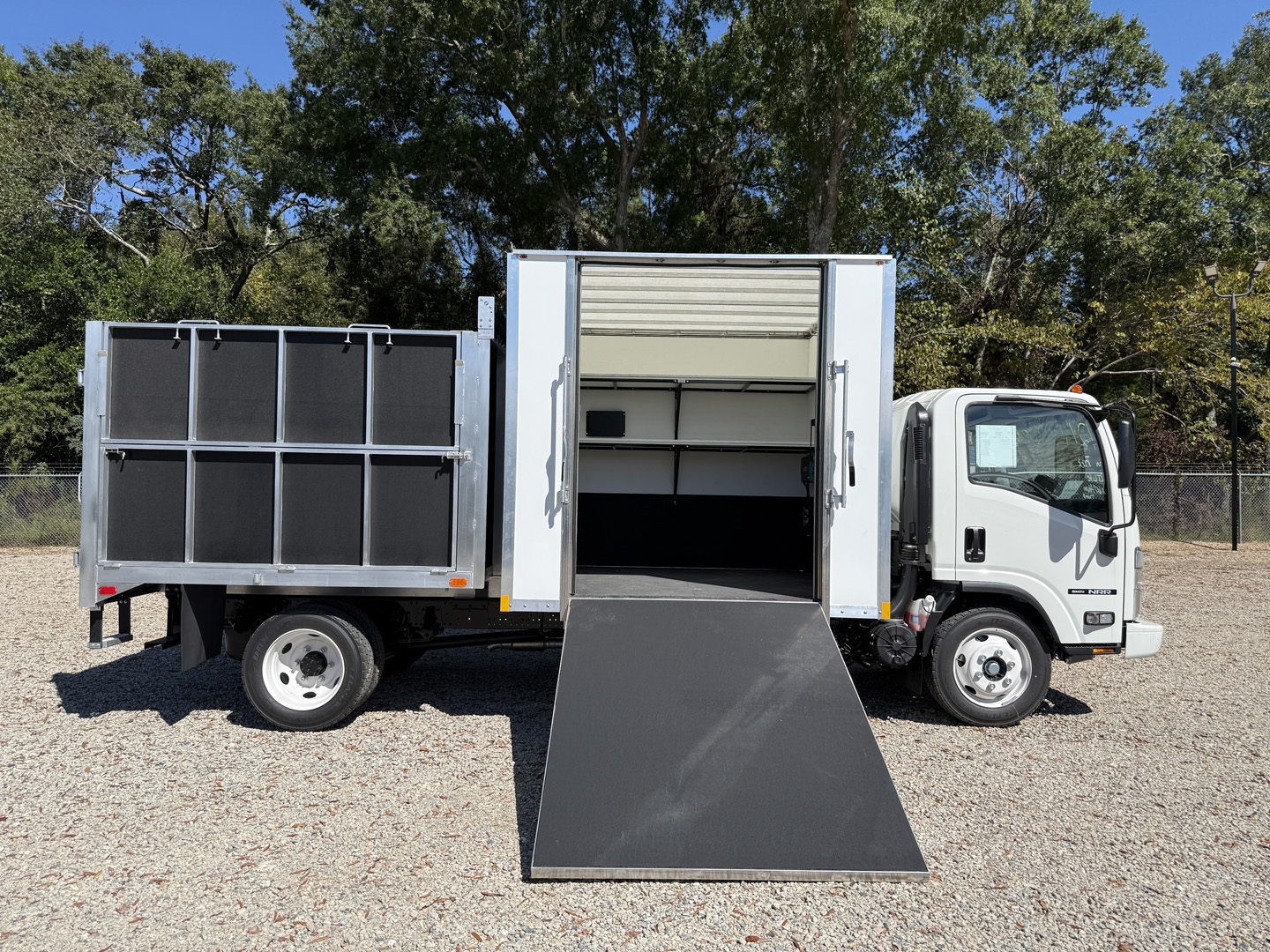 *NEW 2025 Isuzu, 1U404 Gas, Single Cab Aluminum Composite Super Contractor Truck *Under Construction*