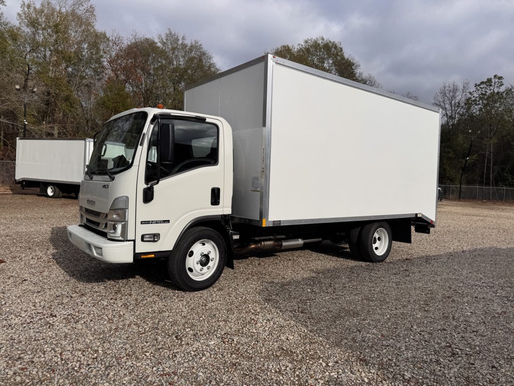 *NEW 2026 Isuzu, 1C304 Gas, Single Cab, 16 Foot Super Lite Eco Series