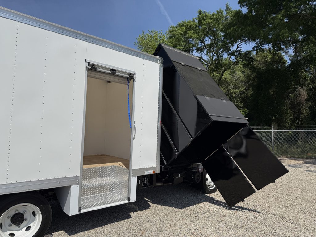 *NEW 2026 Isuzu, 1F404 Gas, Single Cab, 16 Foot Eco Series with Debris Dumper and 36 Inch Roll Up Door