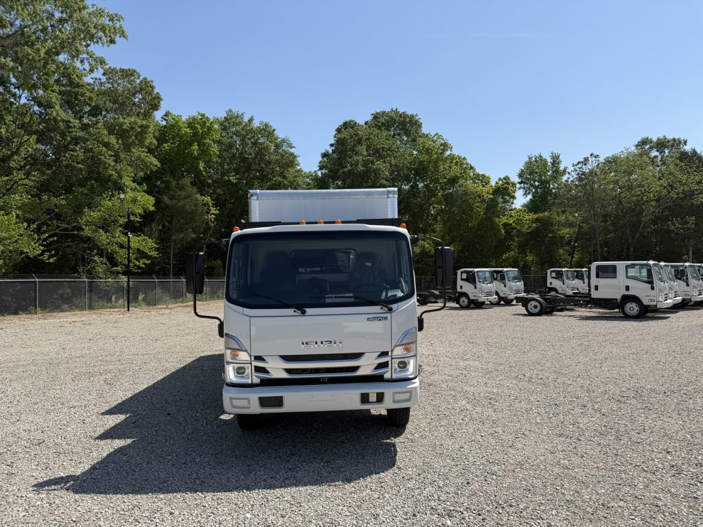 *NEW 2026 Isuzu, 1F404 Gas, Single Cab, 16 Foot Eco Series with Debris Dumper and 36 Inch Roll Up Door