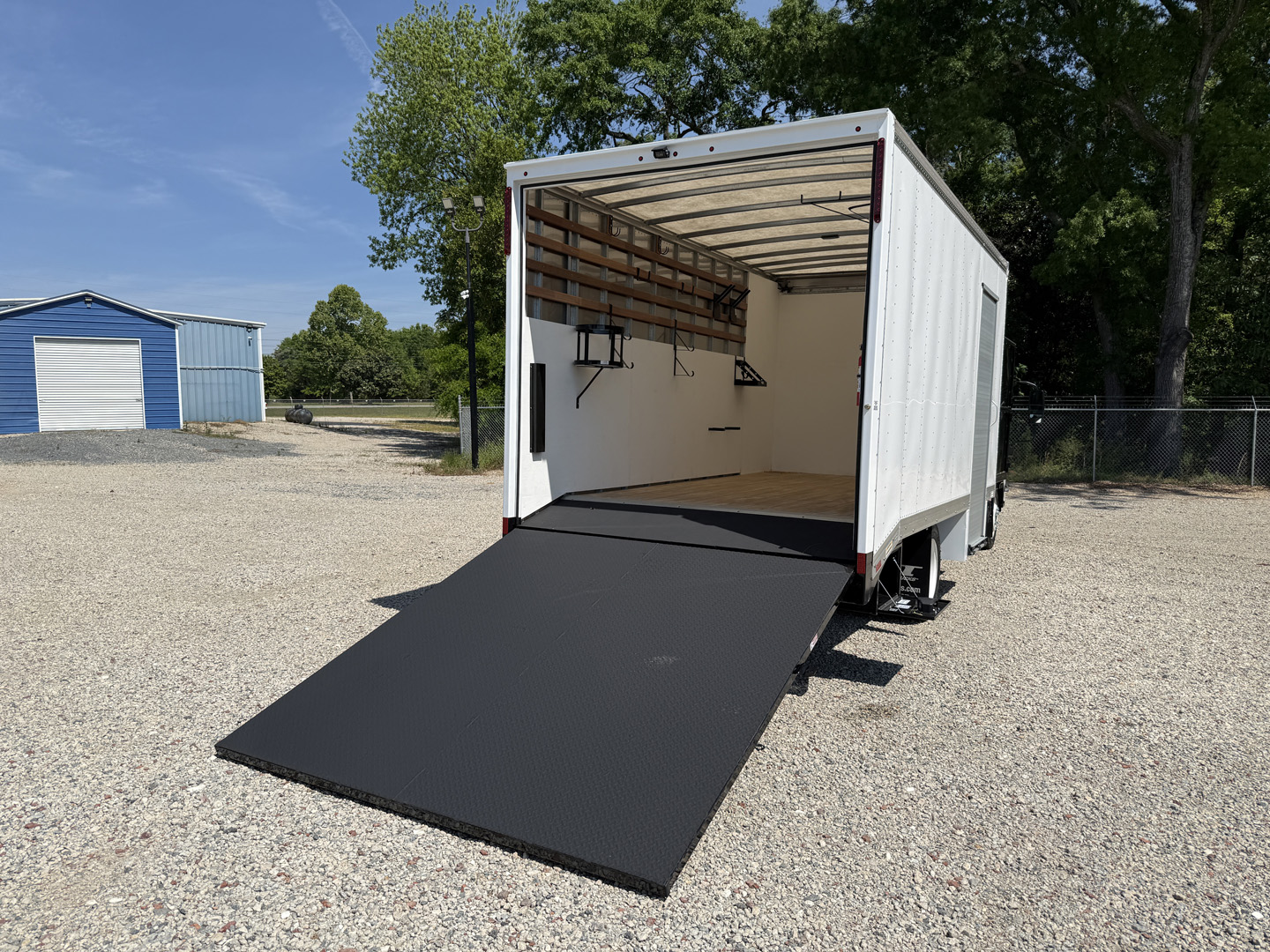 *NEW 2026 Isuzu, 1F404 Gas, Single Cab, 16 Foot Eco Series with Debris Dumper and 36 Inch Roll Up Door