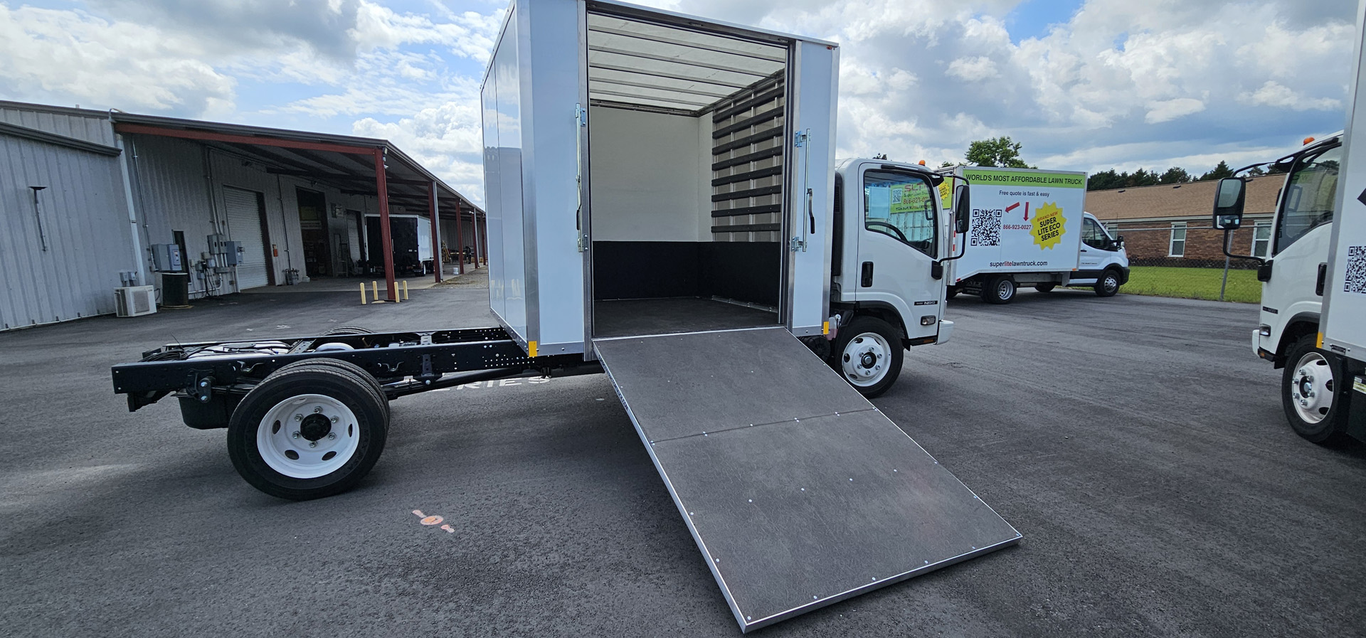 *NEW 2025 Isuzu Gas 1U4, Single Cab, Super Contractor Truck No Dump