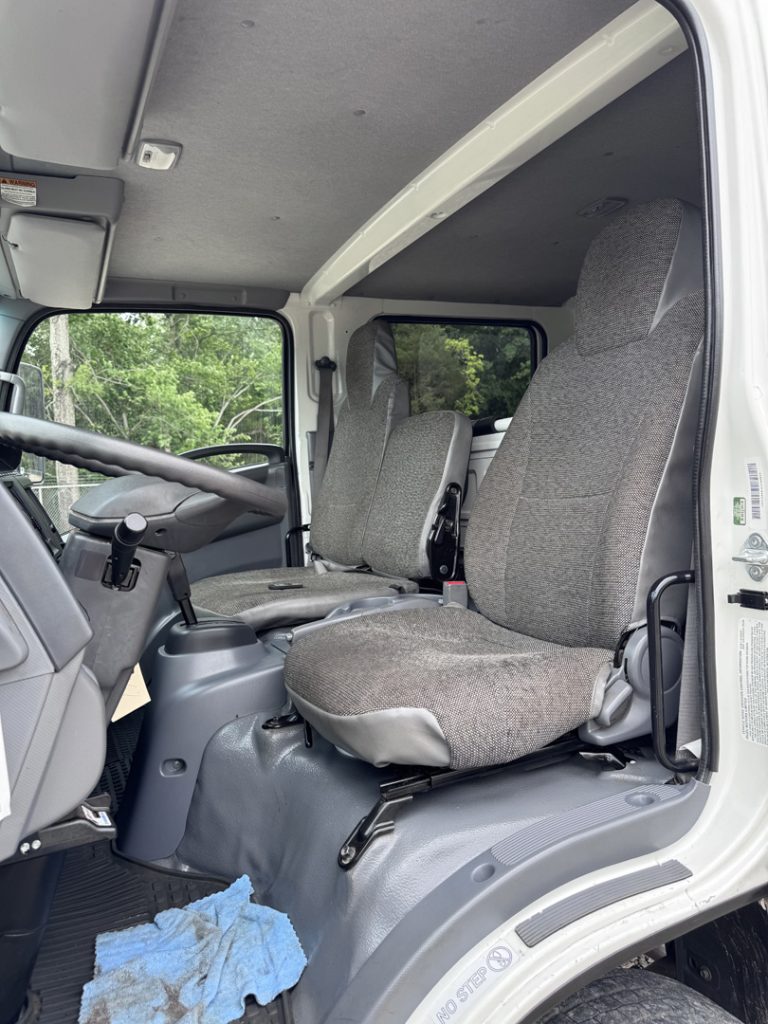 *USED 2022 Isuzu, 1V404, Crew Cab 16 Foot Eco Series *Under Renovation*