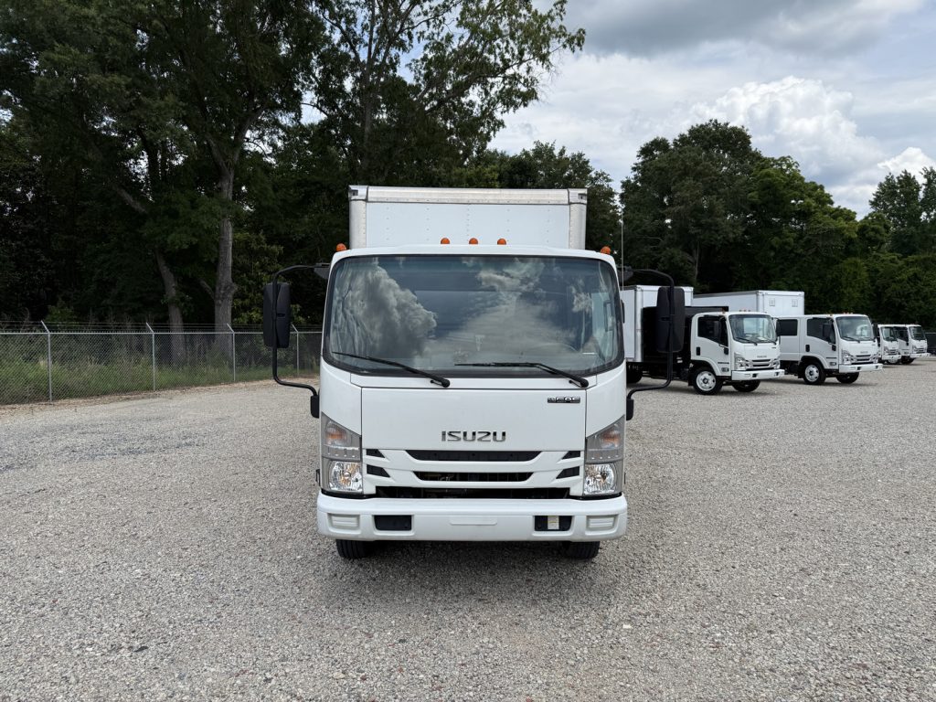 *USED 2022 Isuzu, 1V404, Crew Cab 16 Foot Eco Series