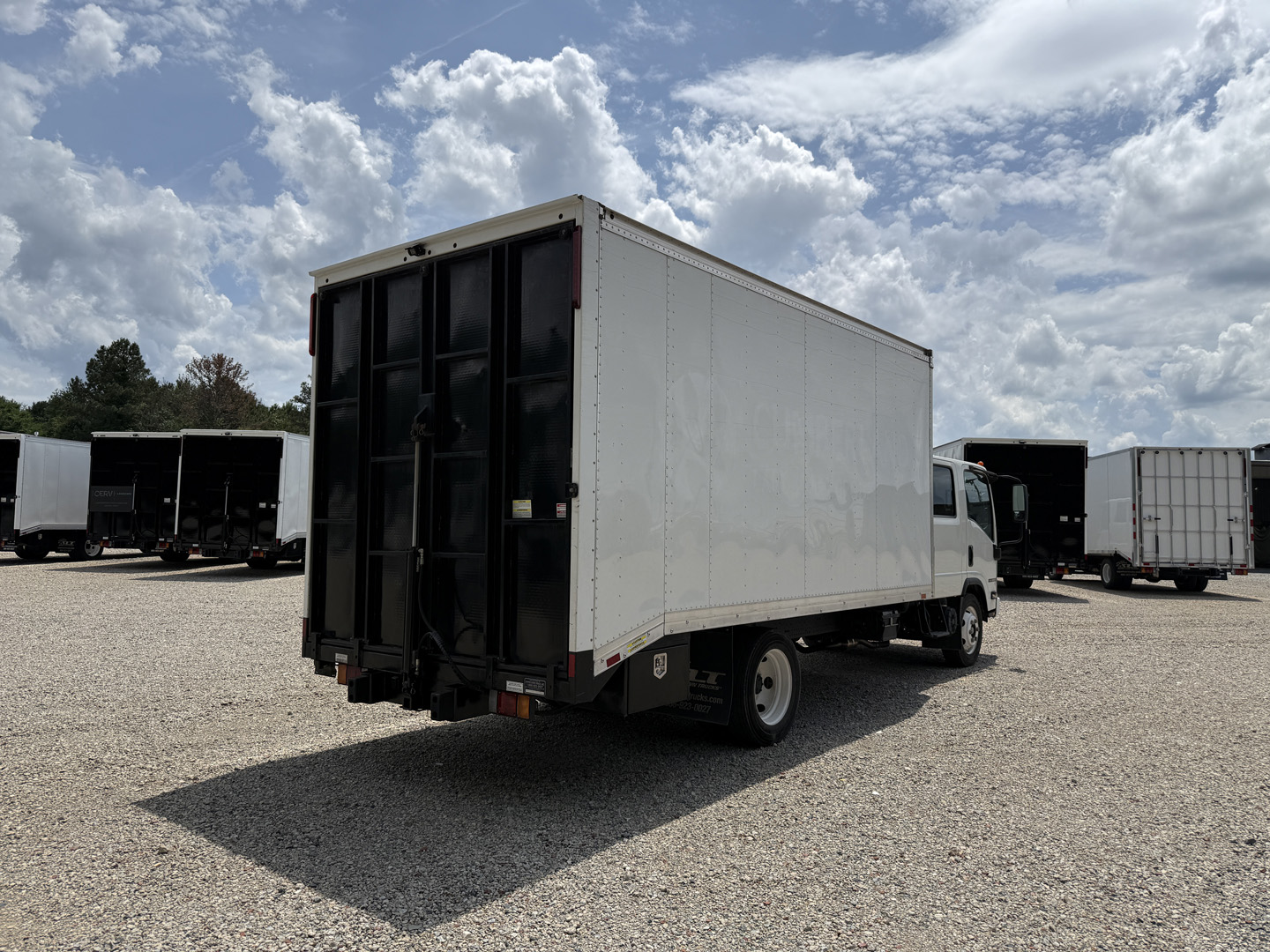 *USED 2022 Isuzu, 1V404, Crew Cab 16 Foot Eco Series