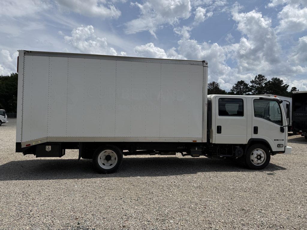 *USED 2022 Isuzu, 1V404, Crew Cab 16 Foot Eco Series
