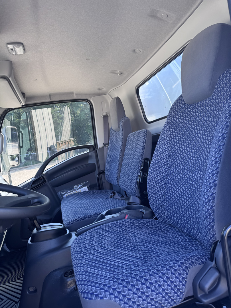 *NEW 2026 Isuzu, 1F404 Gas, Single Cab, 18 Foot Eco Series *SOLD*