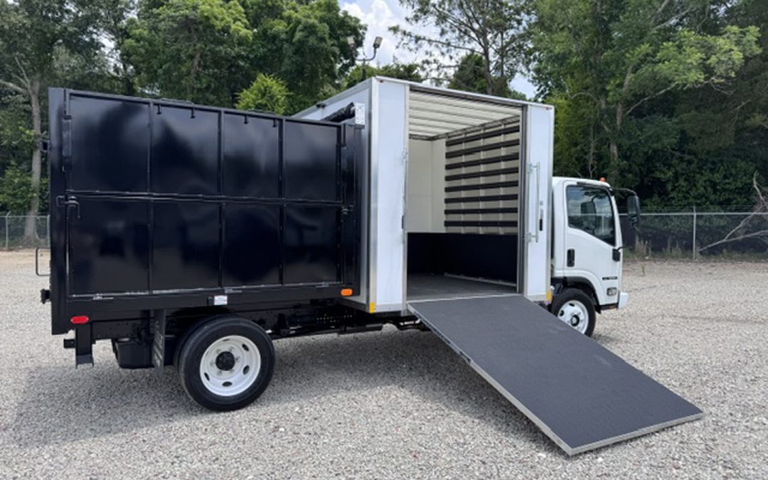 *NEW 2025 Isuzu Gas 1U4, Single Cab, 8′ Super Lite Contractor Truck with 8′ Steel Dump