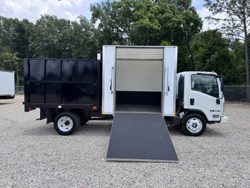 *NEW 2025 Isuzu Gas 1U4, Single Cab, 8′ Super Lite Contractor Truck with 8′ Steel Dump