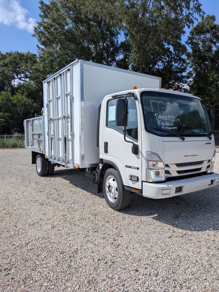 *NEW 2025 Isuzu Gas 1U4, Single Cab, Super Contractor Truck-Solid Aluminum Dump