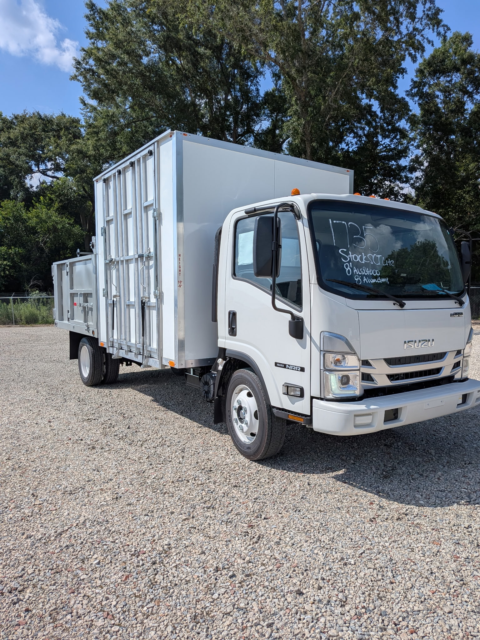 *NEW 2025 Isuzu Gas 1U4, Single Cab, Super Contractor Truck-Solid Aluminum Dump
