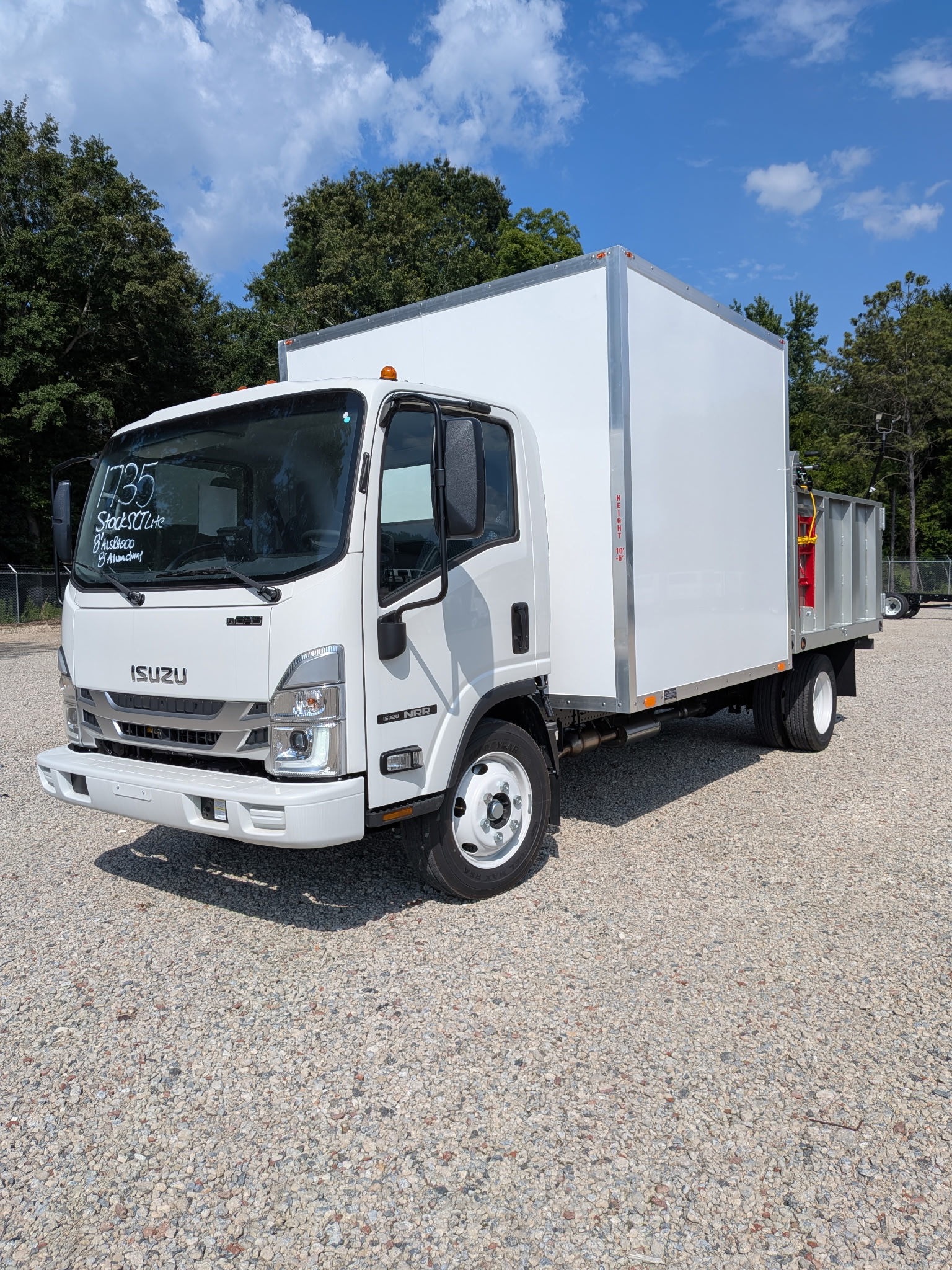 *NEW 2025 Isuzu Gas 1U4, Single Cab, Super Contractor Truck-Solid Aluminum Dump