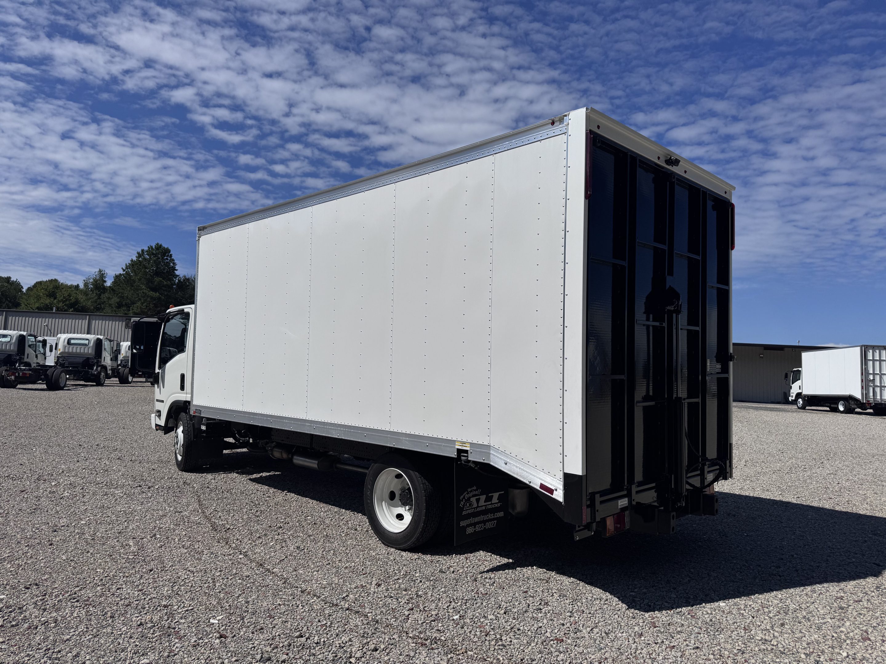 *NEW 2026 Isuzu, 1F404 Gas, Single Cab, 18 Foot Eco Series