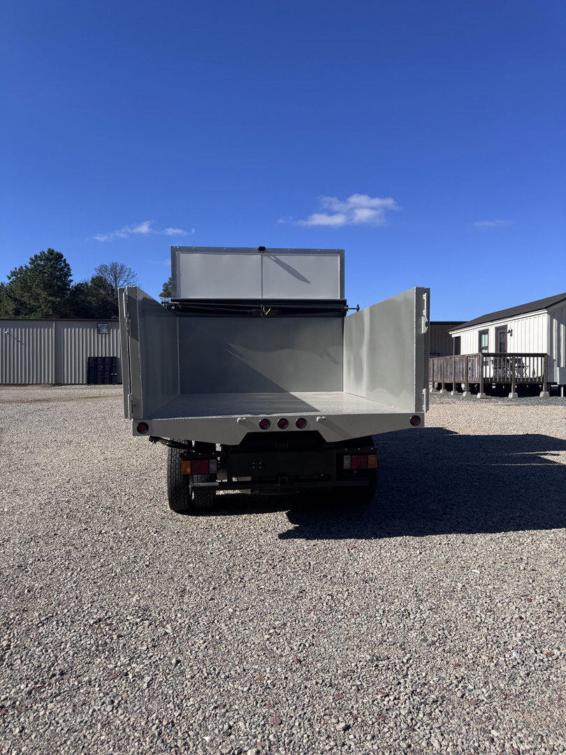 *NEW 2026 Isuzu Gas 1U404, Single Cab, Canyon 10′ Dump and 6′ Tool Shed SCT with 48″ Roll Up Door