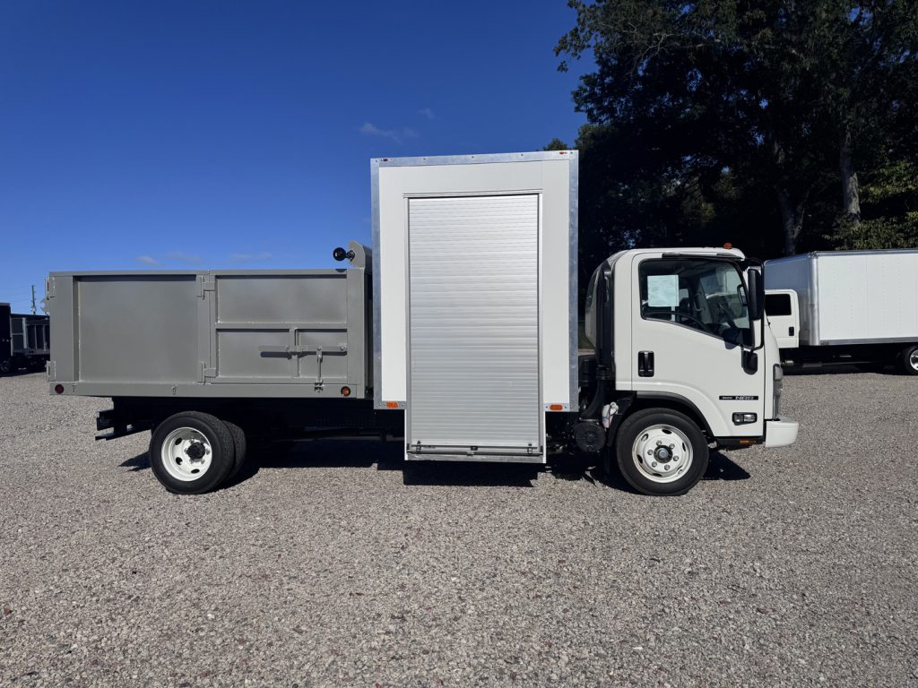 *NEW 2026 Isuzu Gas 1U404, Single Cab, Canyon 10′ Dump and 6′ Tool Shed SCT with 48″ Roll Up Door