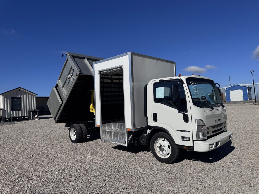 *NEW 2026 Isuzu Gas 1U404, Single Cab, Canyon 10′ Dump and 6′ Tool Shed SCT with 48″ Roll Up Door