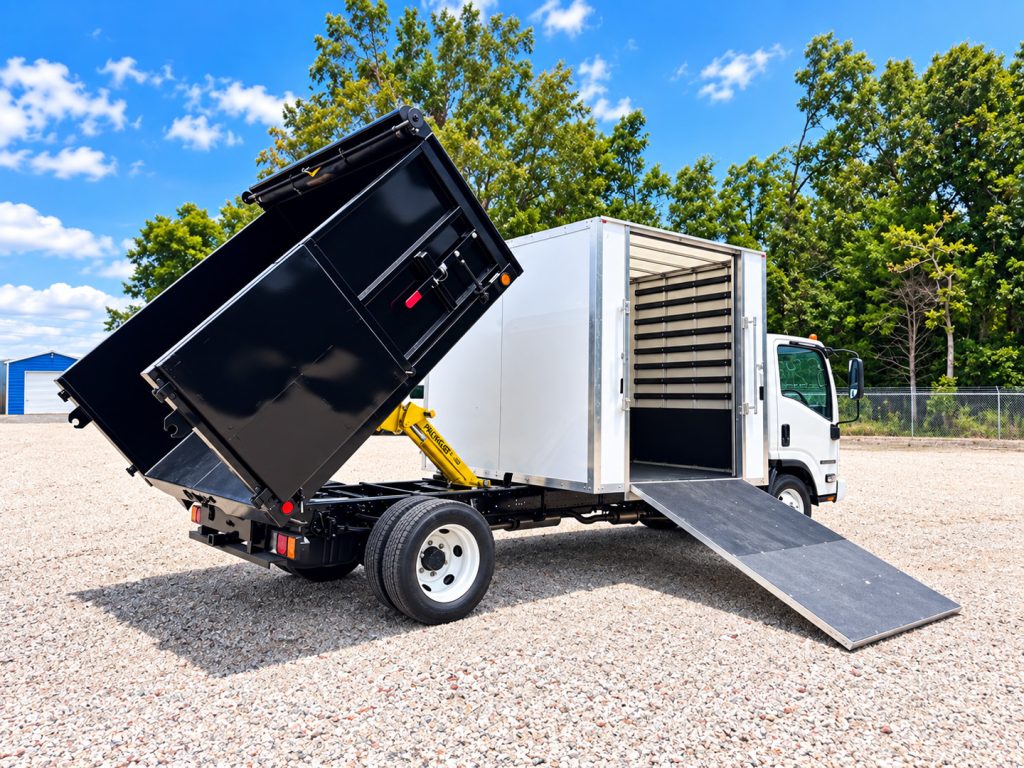 *NEW 2026 Isuzu NRR Gas 1U404, Single Cab SCT with 8′ Dump and 8′ Tool Shed and SR3200 Manual Side Ramp *SOLD*