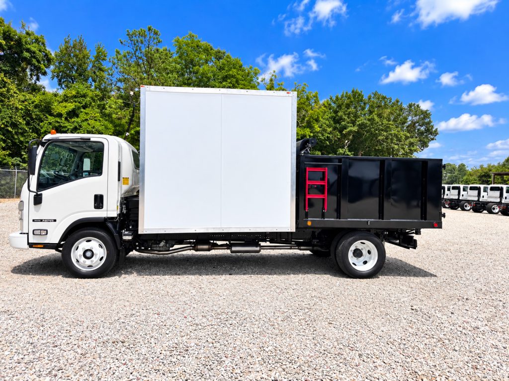 *NEW 2026 Isuzu NRR Gas 1U404, Single Cab SCT with 8′ Dump and 8′ Tool Shed and SR3200 Manual Side Ramp *SOLD*
