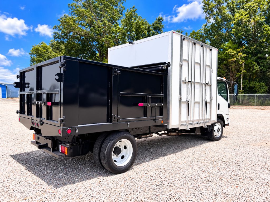 *NEW 2026 Isuzu NRR Gas 1U404, Single Cab SCT with 8′ Dump and 8′ Tool Shed and SR3200 Manual Side Ramp *SOLD*
