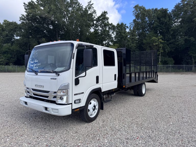 *NEW 2027 Isuzu, 1G404 Gas, Crew Cab, 18 Foot Open Landscape
