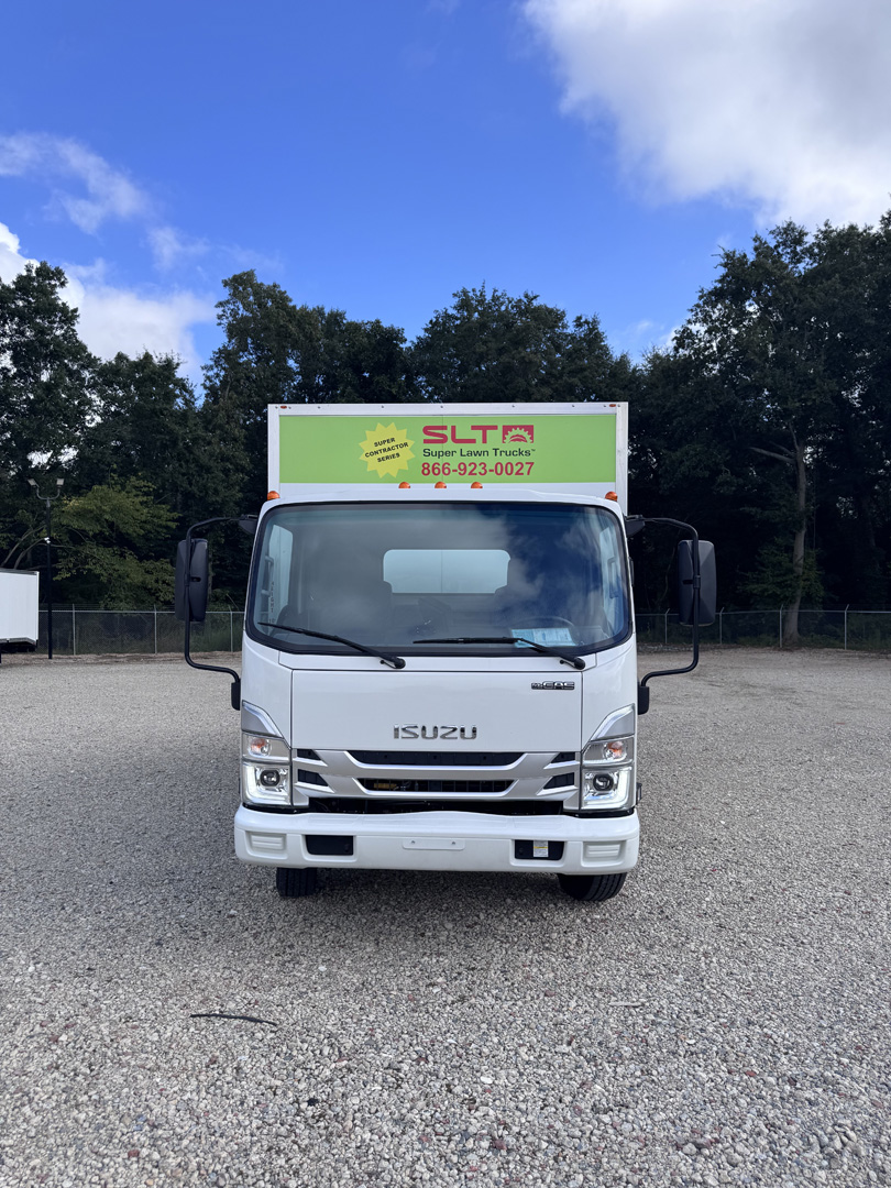 *NEW 2025 Isuzu Gas 1U4, Single Cab, Super Contractor Truck with 48″ Door and 8 Foot Dump *Ready for Immediate Delivery*